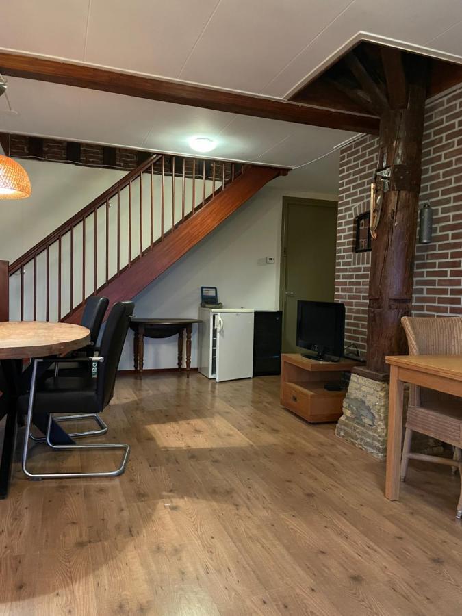 レンメル De Stjelp Pleats Bed & Breakfast エクステリア 写真